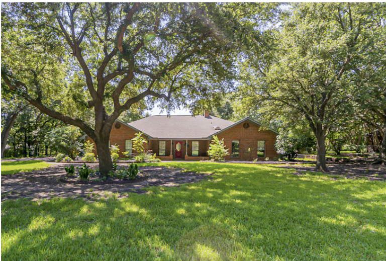 Photo 1 of 25 - 616 Pecan Creek Dr, Sunnyvale, TX 75182