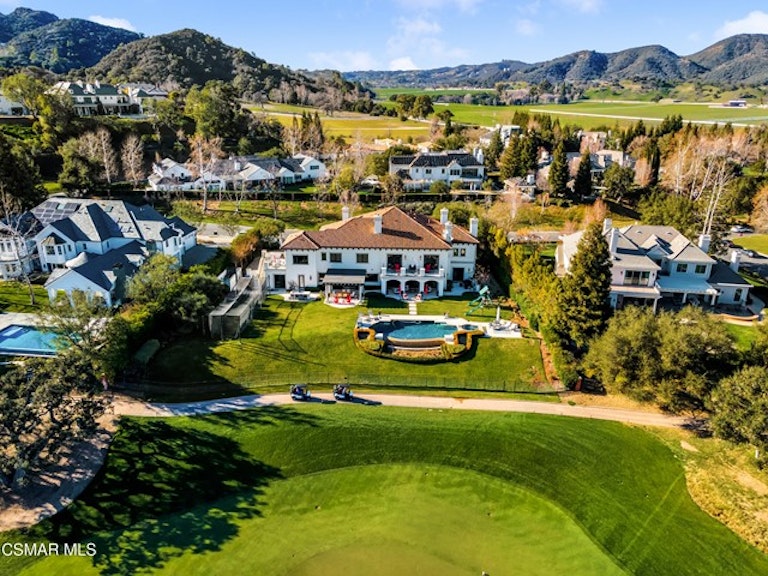 Photo 67 of 80 - 208 W Stafford Rd, Thousand Oaks, CA 91361