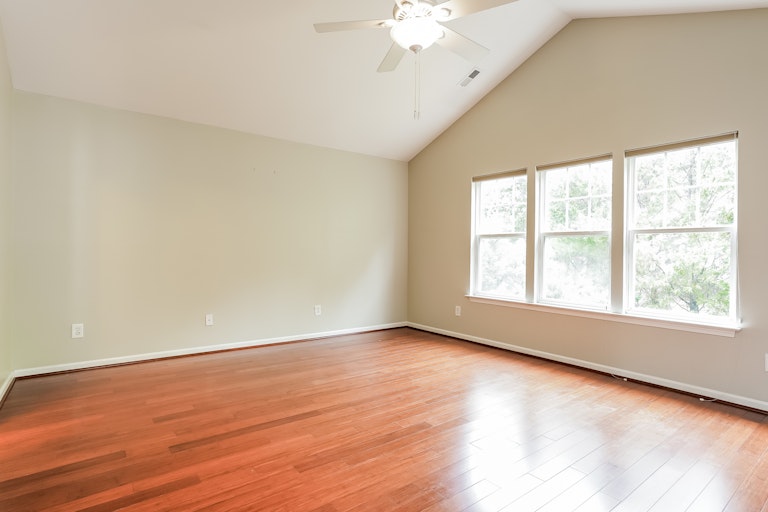 Photo 13 of 23 - 424 Hilltop View St, Cary, NC 27513