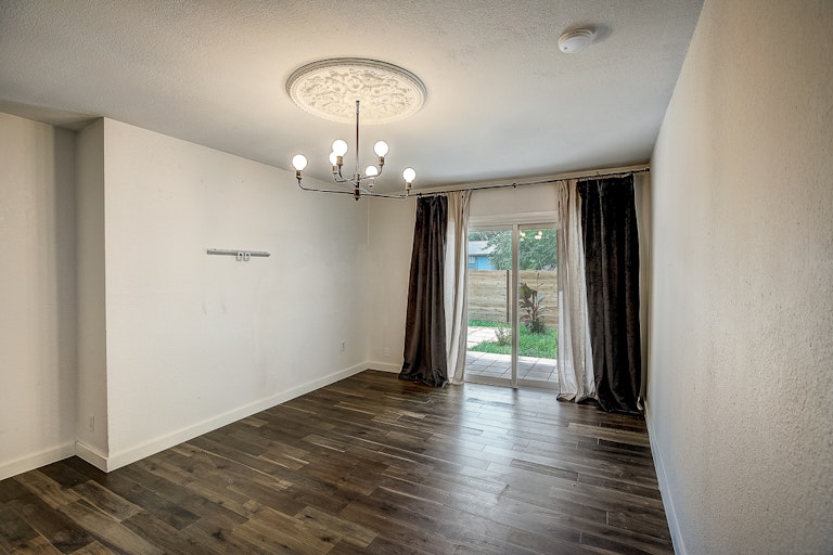 Photo 39 of 50 - 8103 Shiloh Ct, Austin, TX 78745