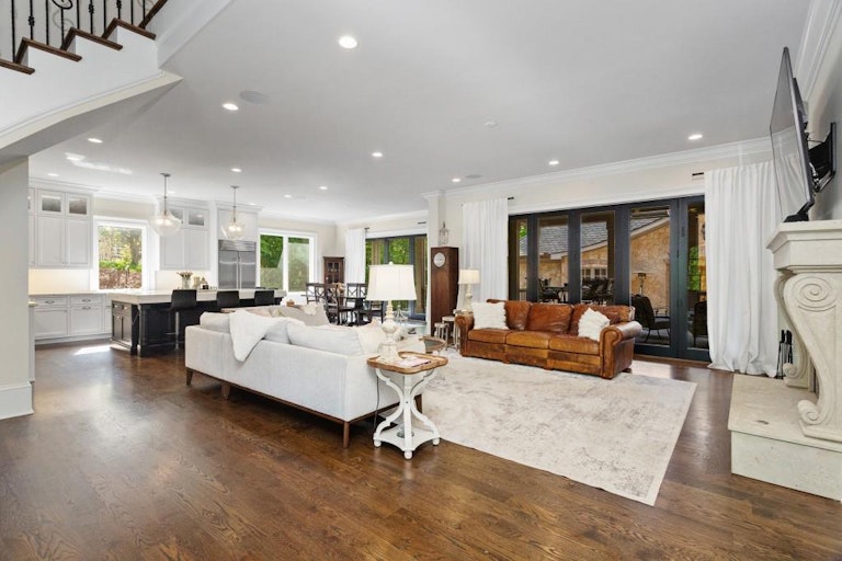 Photo 10 of 77 - 4268 Woodland Brook Dr SE, Atlanta, GA 30339
