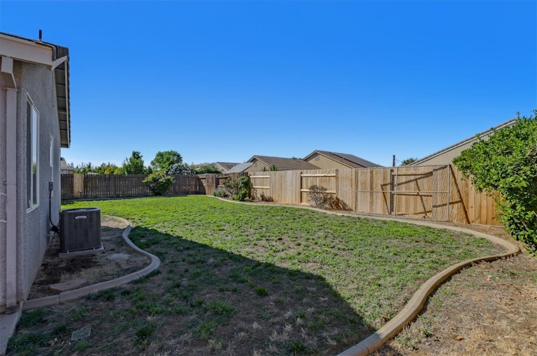 Photo 38 of 39 - 1175 Bronco Dr, Plumas Lake, CA 95961