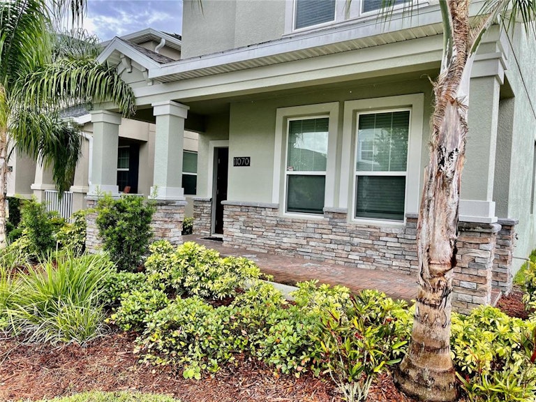 Photo 3 of 42 - 11070 Longleaf Woods Dr, Orlando, FL 32832