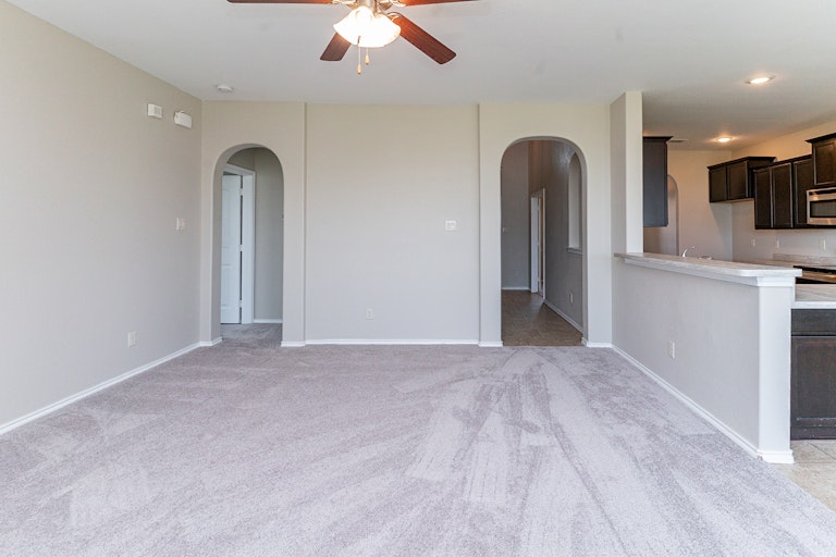 Photo 11 of 29 - 11112 Dunlavin Ct, Haslet, TX 76052