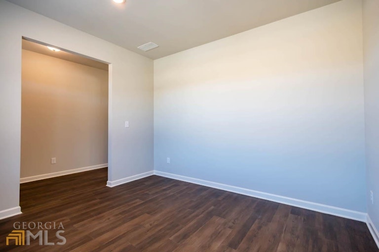 Photo 16 of 32 - 4389 Cannon Walk #8, Ellenwood, GA 30294