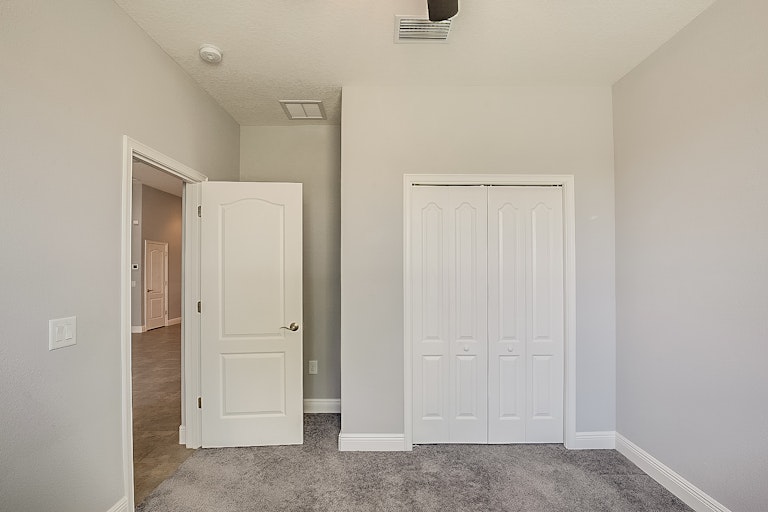 Photo 20 of 29 - 12104 Rambling Stream Dr, Riverview, FL 33579