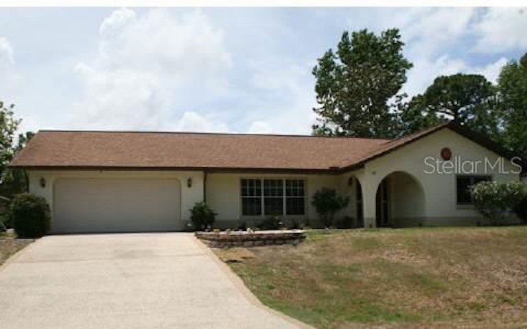 Photo 1 of 1 - 10 Blackburn Pl, Palm Coast, FL 32137