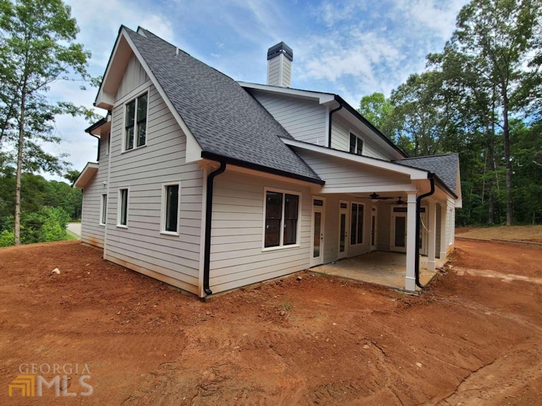 Photo 4 of 32 - 6011 Tradewinds Cv, Gainesville, GA 30506