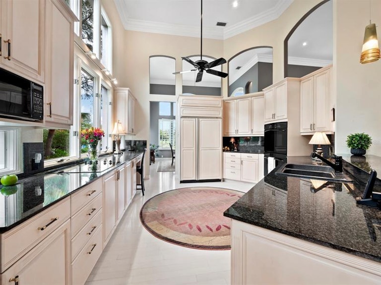 Photo 23 of 68 - 617 Weston Pointe Ct, Longboat Key, FL 34228