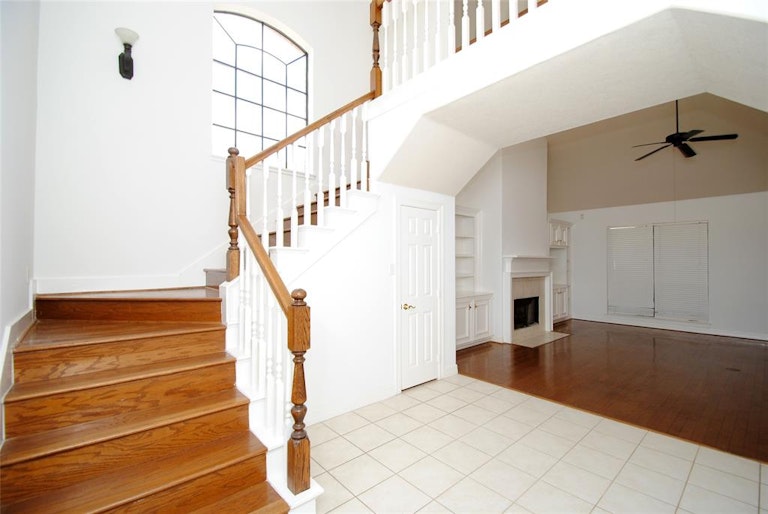 Photo 32 of 41 - 3118 Canyon Oak Ct, Houston, TX 77068