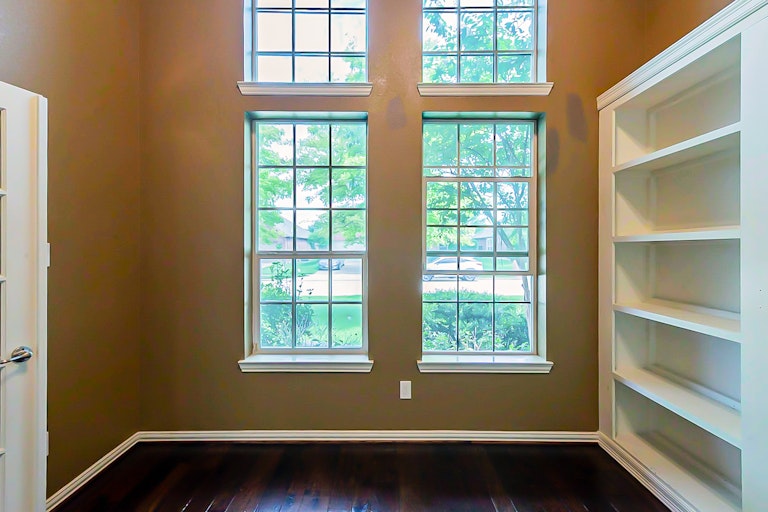 Photo 12 of 27 - 2612 Powderhorn Dr, Little Elm, TX 75068