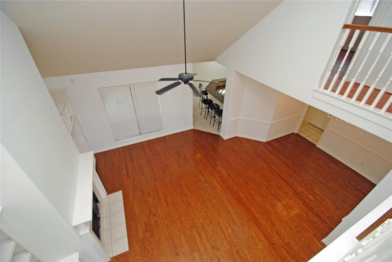 Photo 11 of 41 - 3118 Canyon Oak Ct, Houston, TX 77068