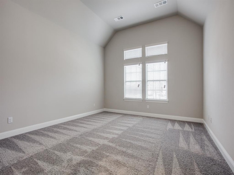 Photo 11 of 12 - 12750 Royal Oaks Ln, Dallas, TX 75234
