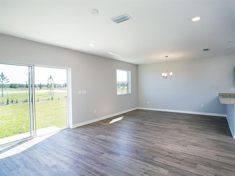 Photo 7 of 24 - 2514 Matterhorn Trl, Davenport, FL 33837