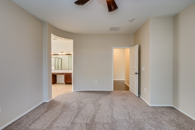 Photo 15 of 44 - 131 W Hackberry Dr, Chandler, AZ 85248