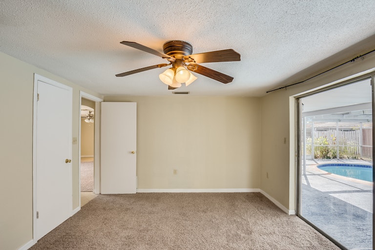 Photo 8 of 14 - 9605 Rainbow Ln, Port Richey, FL 34668