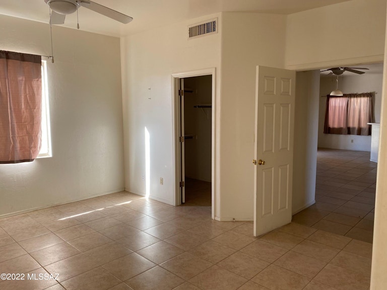 Photo 3 of 6 - 5534 S Gainsborough Rd, Tucson, AZ 85746