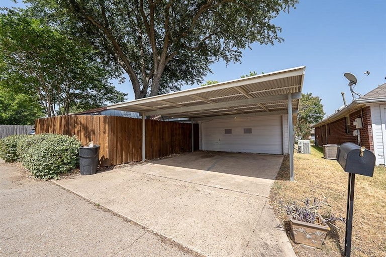 Photo 23 of 23 - 913 Haverstraw Pl, Mesquite, TX 75149