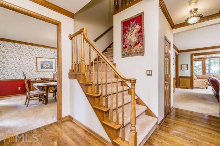 Photo 3 of 35 - 4502 Woodhall Way NE, Roswell, GA 30075