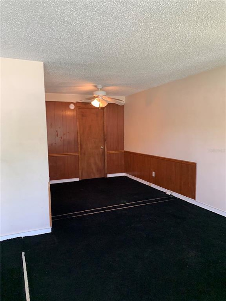 Photo 5 of 33 - 4107 Robbins Ave, Orlando, FL 32808