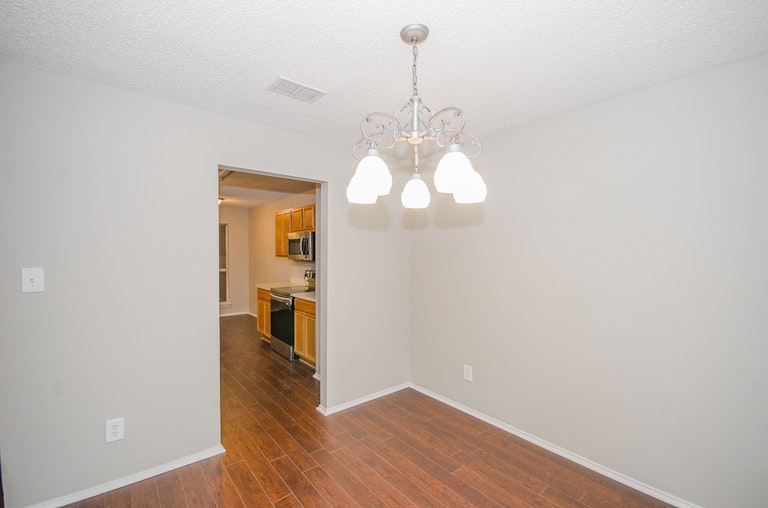 Photo 25 of 25 - 2800 Hidden Springs Dr, Mesquite, TX 75181