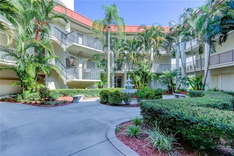 Photo 1 of 15 - 2700 Bayshore Blvd #1107, Dunedin, FL 34698