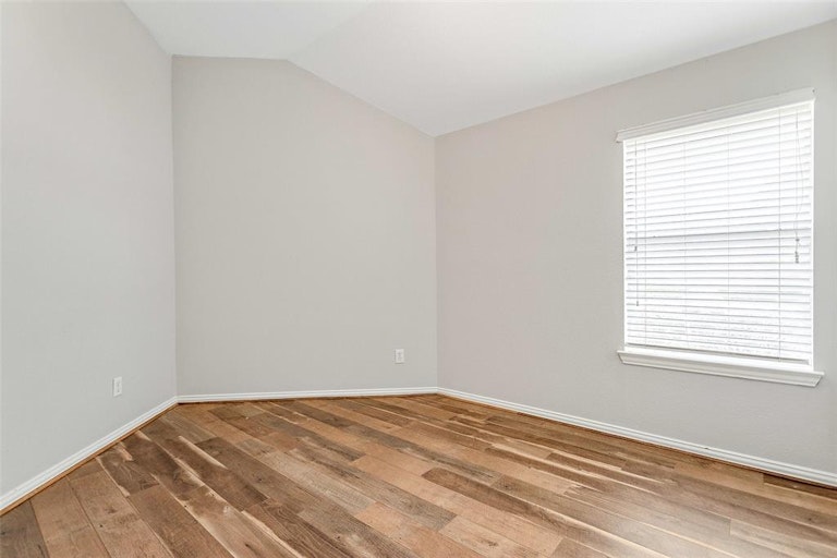 Photo 17 of 22 - 1603 Myrtle Dr, Little Elm, TX 75068