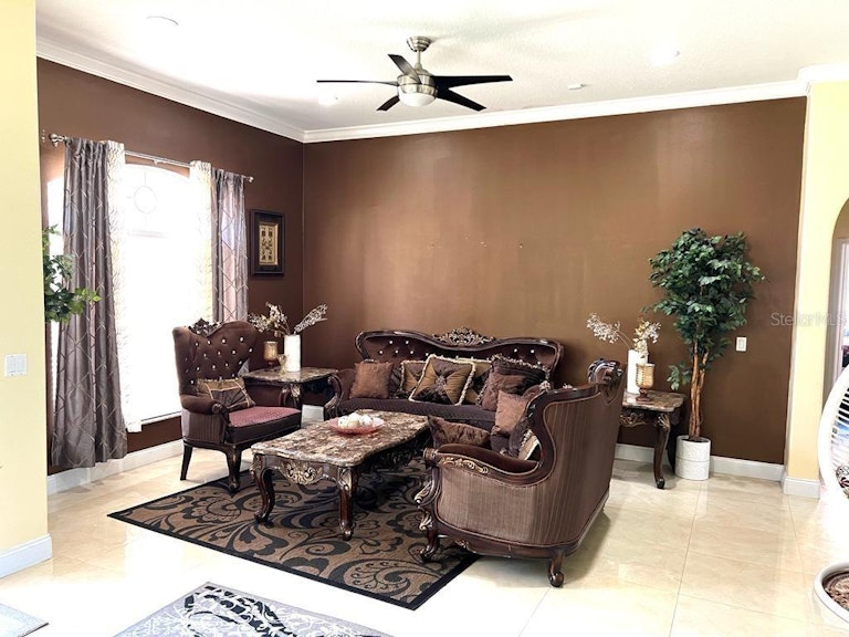 Photo 5 of 22 - 3851 Hunters Isle Dr, Orlando, FL 32837