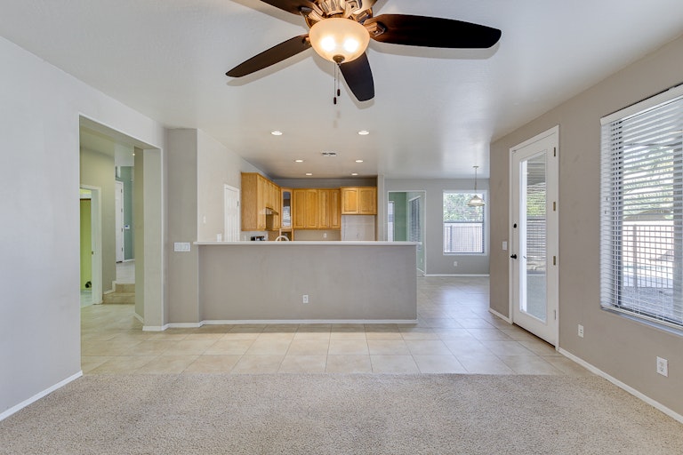 Photo 10 of 73 - 924 W Laurel Ave, Gilbert, AZ 85233