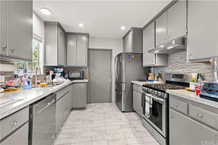 Photo 13 of 36 - 5546 Carfax Ave, Lakewood, CA 90713