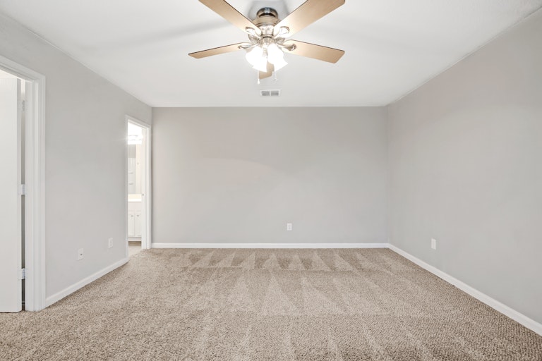 Photo 21 of 29 - 816 San Miguel Trl, Haslet, TX 76052