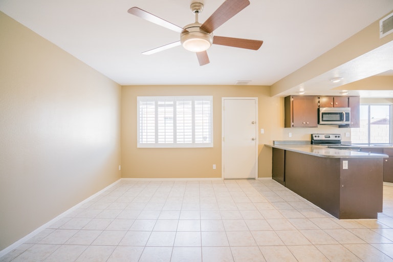 Photo 8 of 19 - 4931 W Mountain View Rd, Glendale, AZ 85302