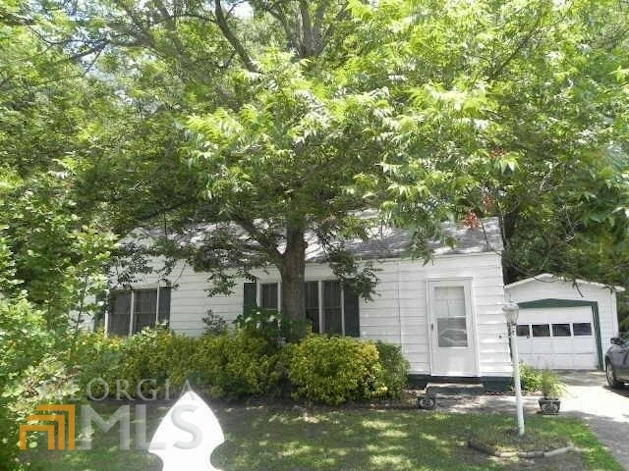 Photo 1 of 9 - 5136 Phillips Dr, Forest Park, GA 30297