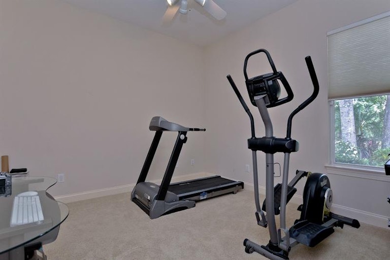 Photo 30 of 48 - 1909 Floresta View Dr, Tampa, FL 33618