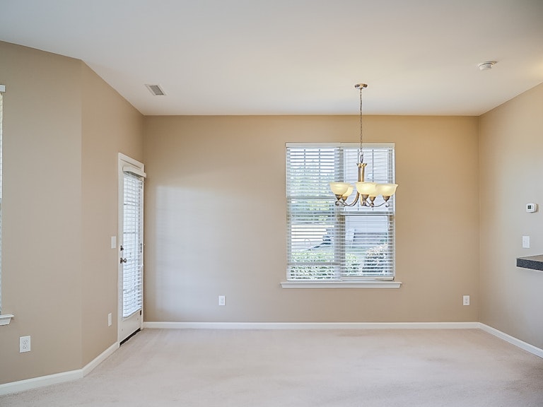 Photo 7 of 23 - 549 Panorama Park Pl, Cary, NC 27519