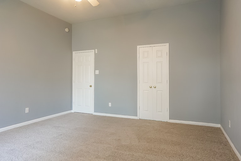 Photo 21 of 27 - 8910 Aberdeen Park Dr, Houston, TX 77095