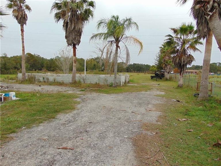 Photo 19 of 20 - 6608 W Knights Griffin Rd, Plant City, FL 33565