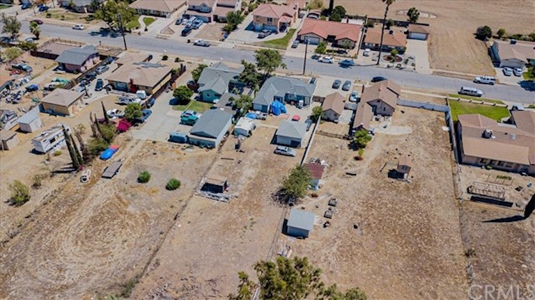 Photo 2 of 26 - 17394 Grevillea St, Fontana, CA 92335