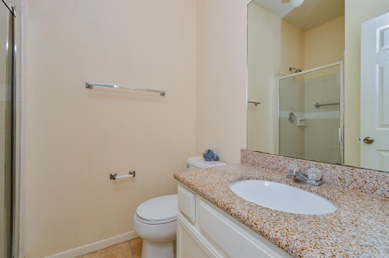 Photo 21 of 27 - 8227 Summer Reef Dr, Houston, TX 77095