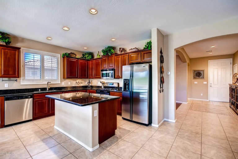 Photo 11 of 28 - 6233 W Bajada Rd, Phoenix, AZ 85083