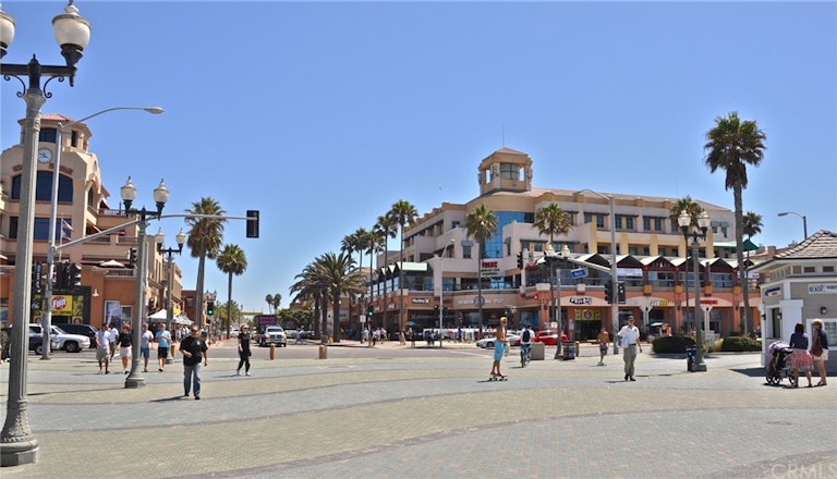 Photo 38 of 38 - 7876 Moonmist Cir, Huntington Beach, CA 92648