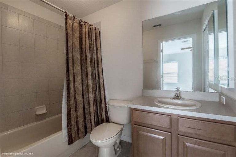 Photo 20 of 23 - 8416 Lake Waverly Ln, Orlando, FL 32829