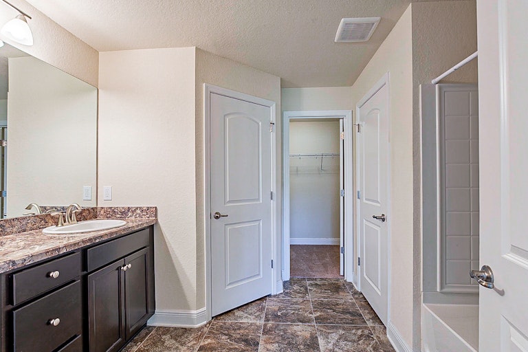 Photo 24 of 28 - 12481 Killian St, Spring Hill, FL 34609