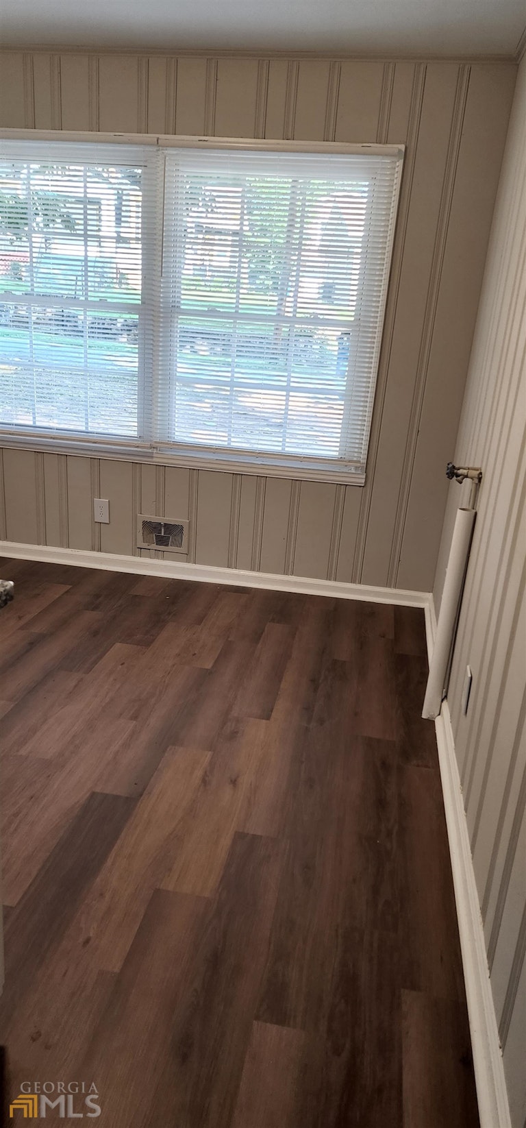 Photo 16 of 21 - 2109 Newnan St, Atlanta, GA 30344