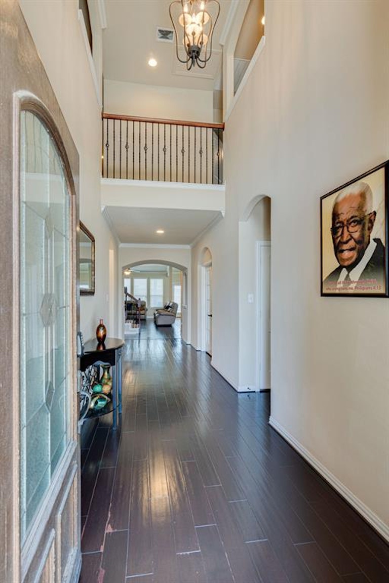 Photo 4 of 40 - 1508 Fallingwater Trl, Haslet, TX 76052