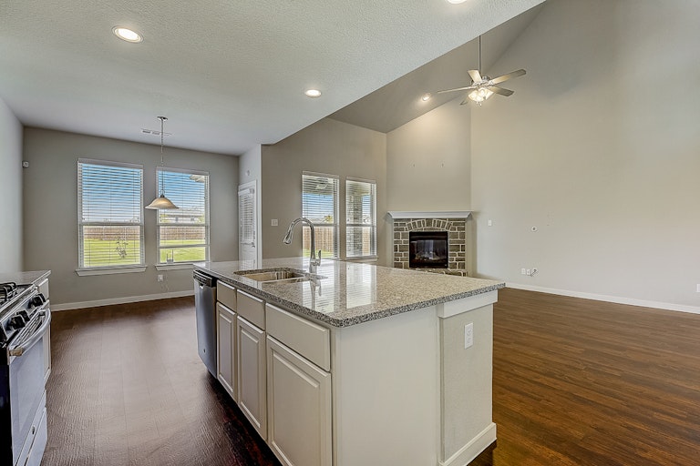 Photo 29 of 42 - 1316 Carlsbad Dr, Forney, TX 75126