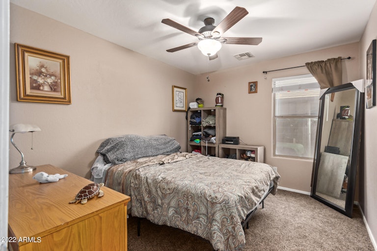 Photo 18 of 28 - 378 W Santa Gertrudis Cir, San Tan Valley, AZ 85143
