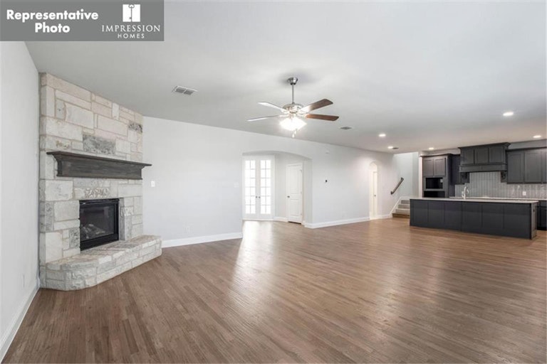 Photo 16 of 26 - 260 Clairmont Dr, Ponder, TX 76259
