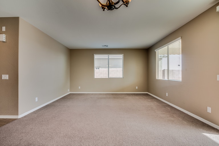Photo 12 of 43 - 5711 S Parkcrest St, Gilbert, AZ 85298
