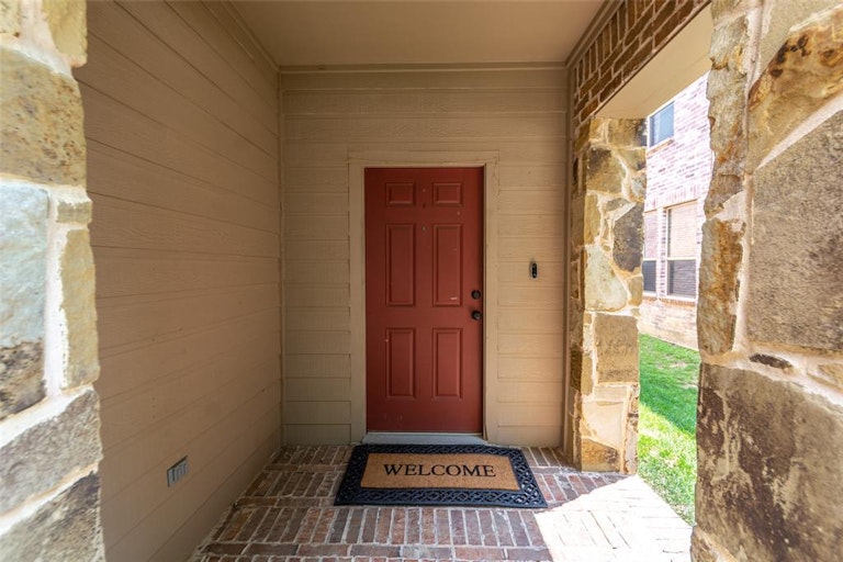Photo 2 of 25 - 10505 Bolivar Dr, McKinney, TX 75072